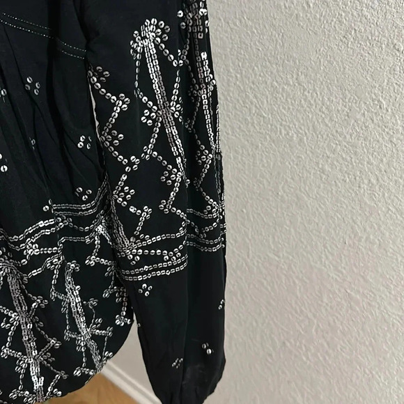 Free People oversized black/silver sequined tops size S - Picture 5 of 11
